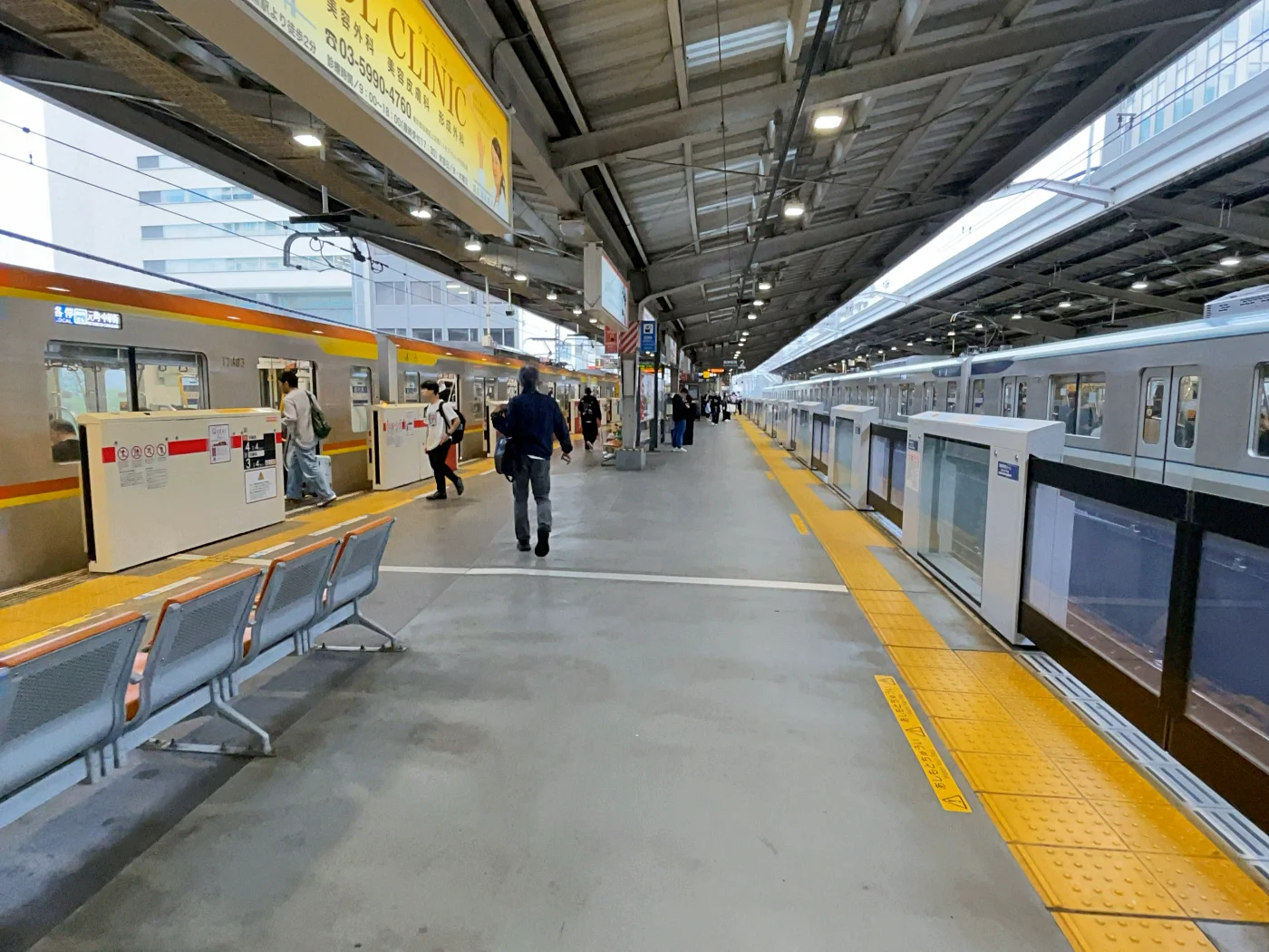 ホームドアも私鉄もあるって山形からするとやばすぎる = 2025年5月2日 中目黒駅