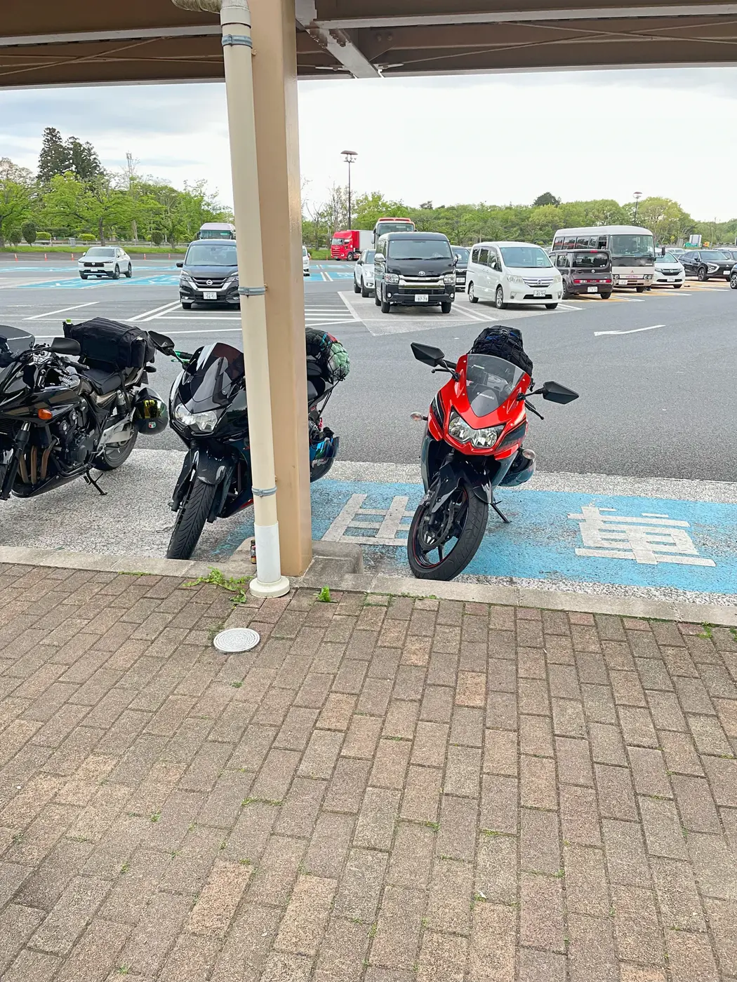 同じNinja250R乗りの方と遭遇! = 2025年5月4日 那須高原サービスエリア