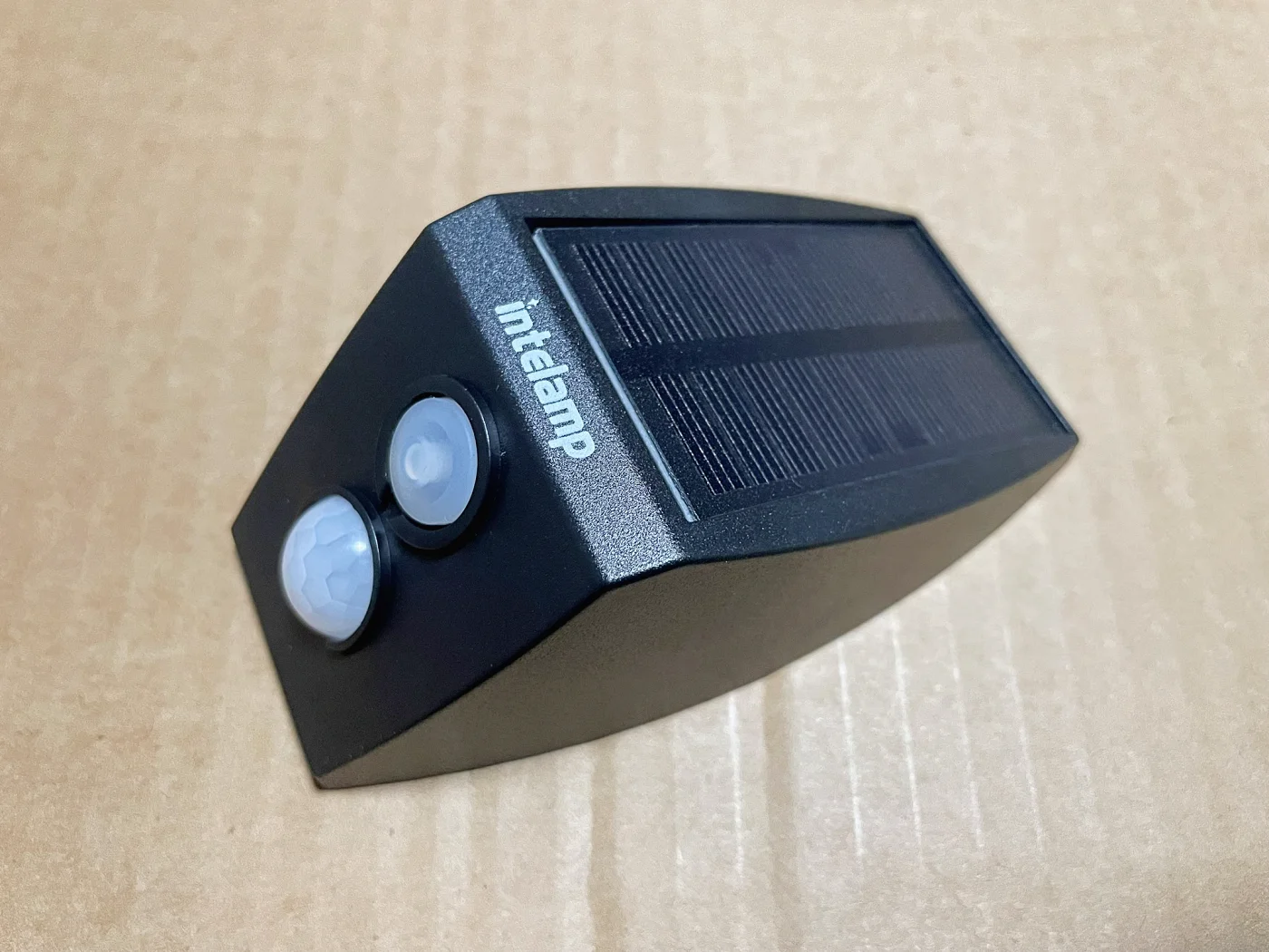 付属のセンサーボックス