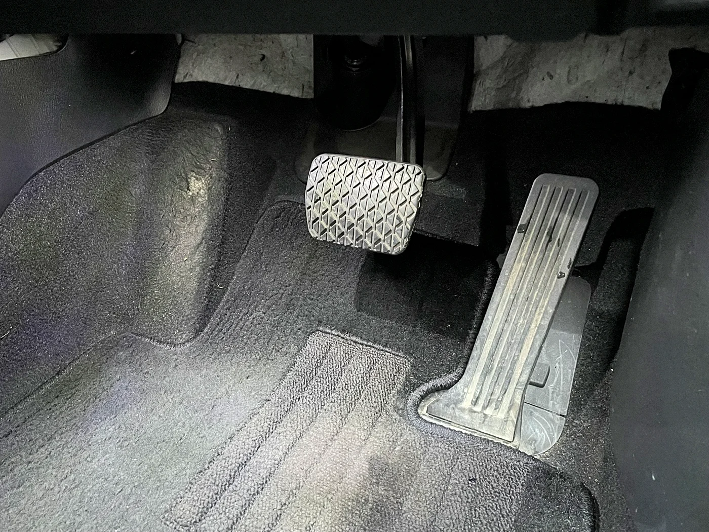 アルミペダル取り付け前