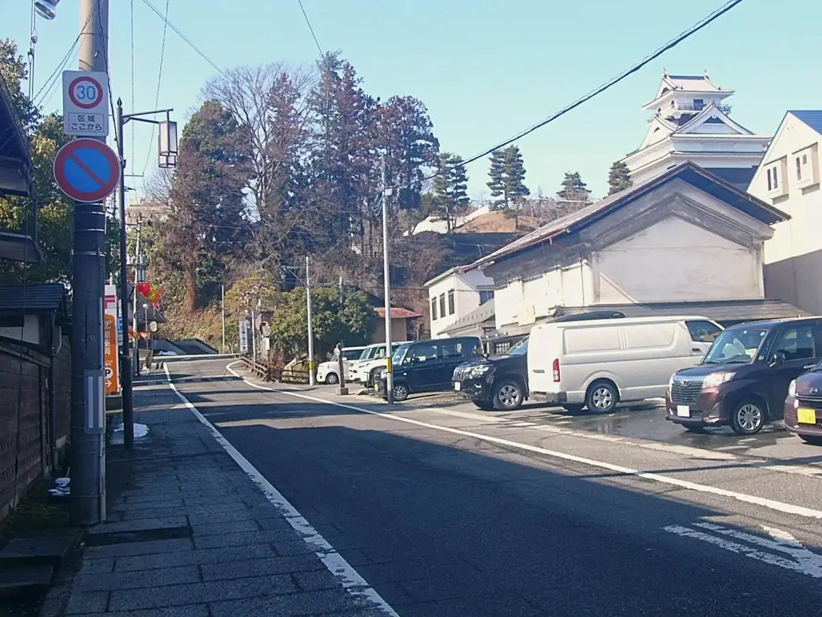 坂下から = 2023年2月27日 三島坂