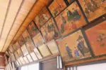本堂に奉納されたムカサリ絵馬 = 2024年3月9日 久昌寺
