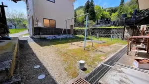 遊び場紹介！「楢下児童遊園地」すぐ近くに樹齢300年のイチョウの木