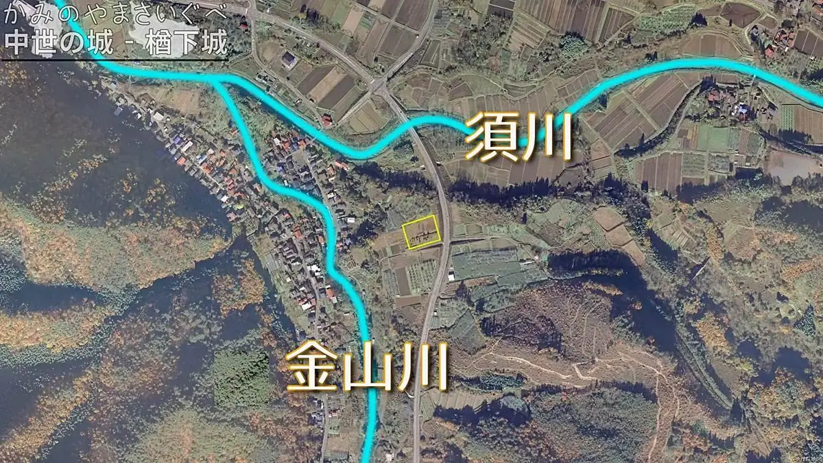 中心に本丸跡位置と周辺の地形図