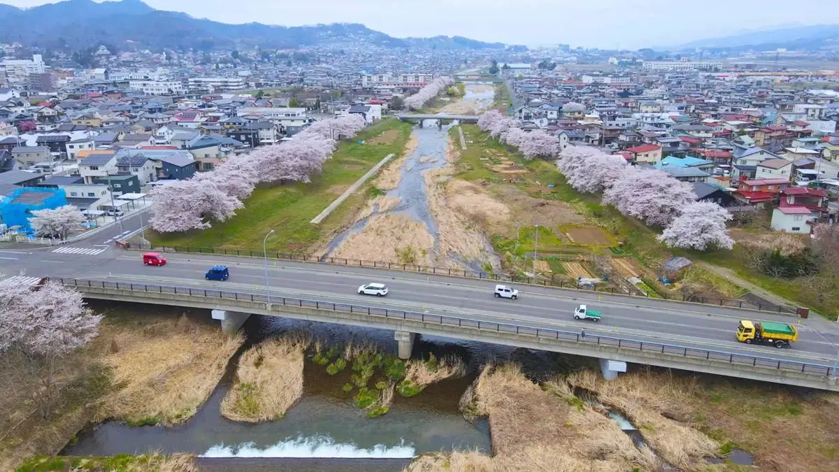 2023年4月6日 須川河岸堤プロムナード上空